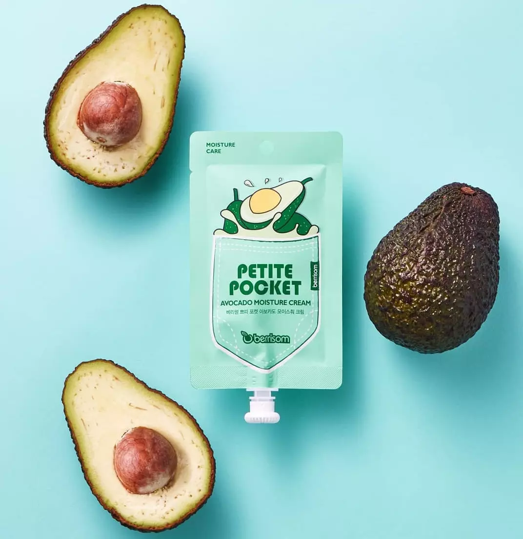 Крем для лица с экстрактом авокадо Berrisom Petite Pocket Avocado Moisture cream